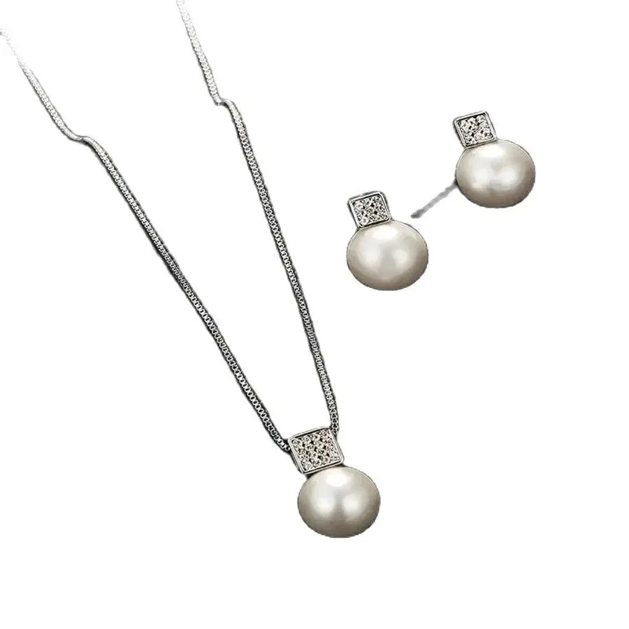 Elegant Pearl Pendant Necklace & Stud Earrings Set – Silver Tone